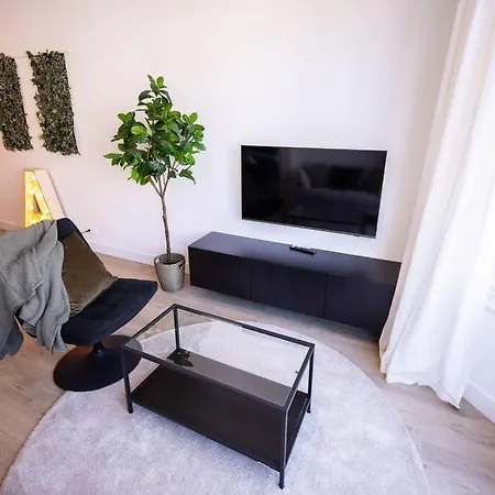 Amazing 1 Bedroom Serviced 53m2 -nb304a- *