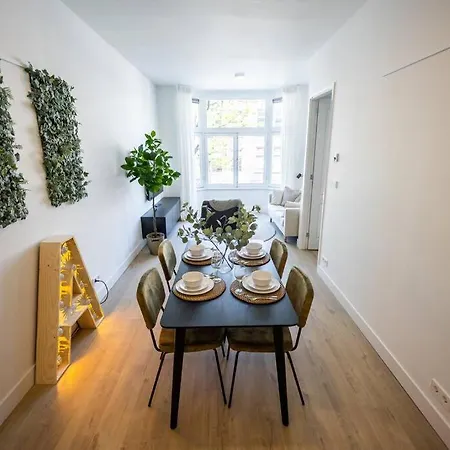 Amazing 1 Bedroom Serviced 53m2 -nb304a- Rotterdam
