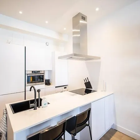 Holiday home Amazing 1 Bedroom Serviced 53m2 -nb304a- *
