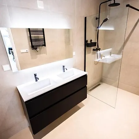 Amazing 1 Bedroom Serviced 53m2 -nb304a- *