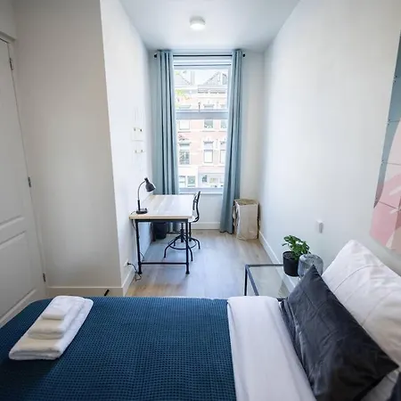 Holiday home Amazing 1 Bedroom Serviced 53m2 -nb304a- Rotterdam